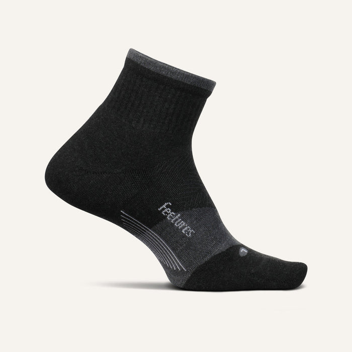 Feetures Trail Max Cushion Quarter Length Socks